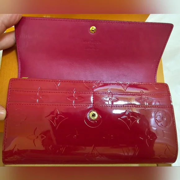 ❤️🎉HOST PICK 🎉❤️Authentic LV Sarah Long Wallet Portefeuille Monogram Vernis - Picture 16 of 16